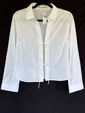 Abercrombie & Fitch White Tie-Front Button Down Shirt